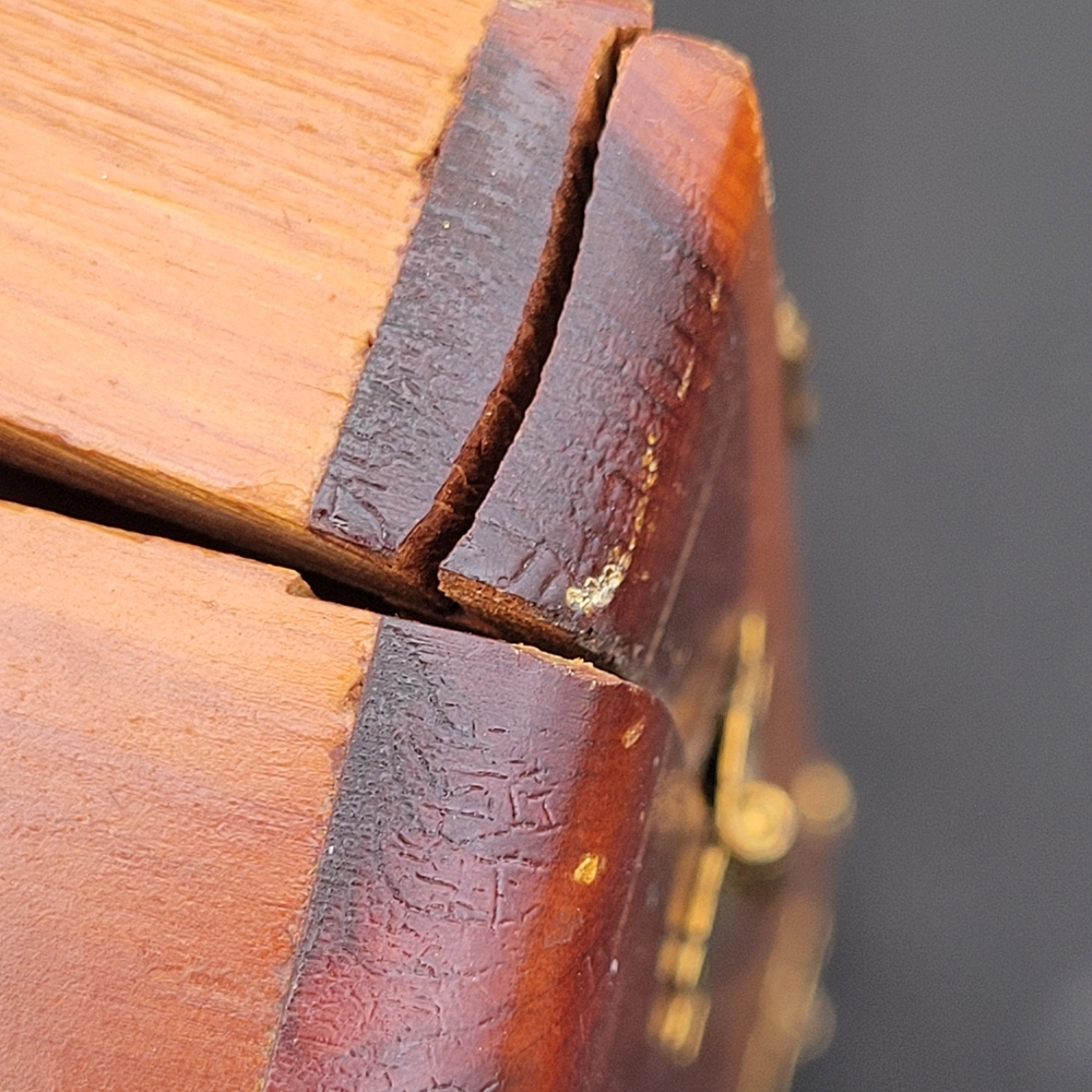 Vintage Treasure Chest ~ Antique? ~ Handmade Wood Box ~ Metal Accents ~ Cedar? - Picture 15 of 16